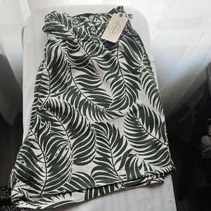 St. John Green Leaf Print Women's Sarong